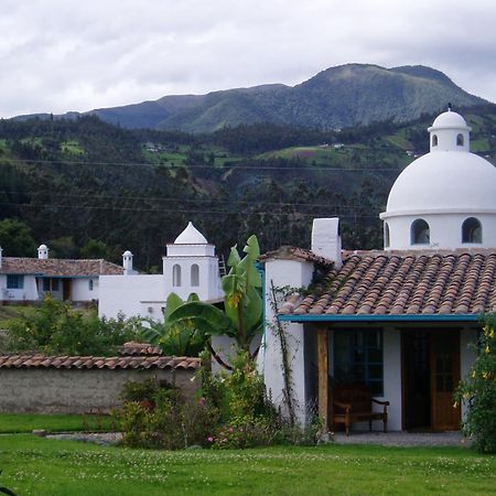 Las Palmeras Inn Otavalo Exterior foto