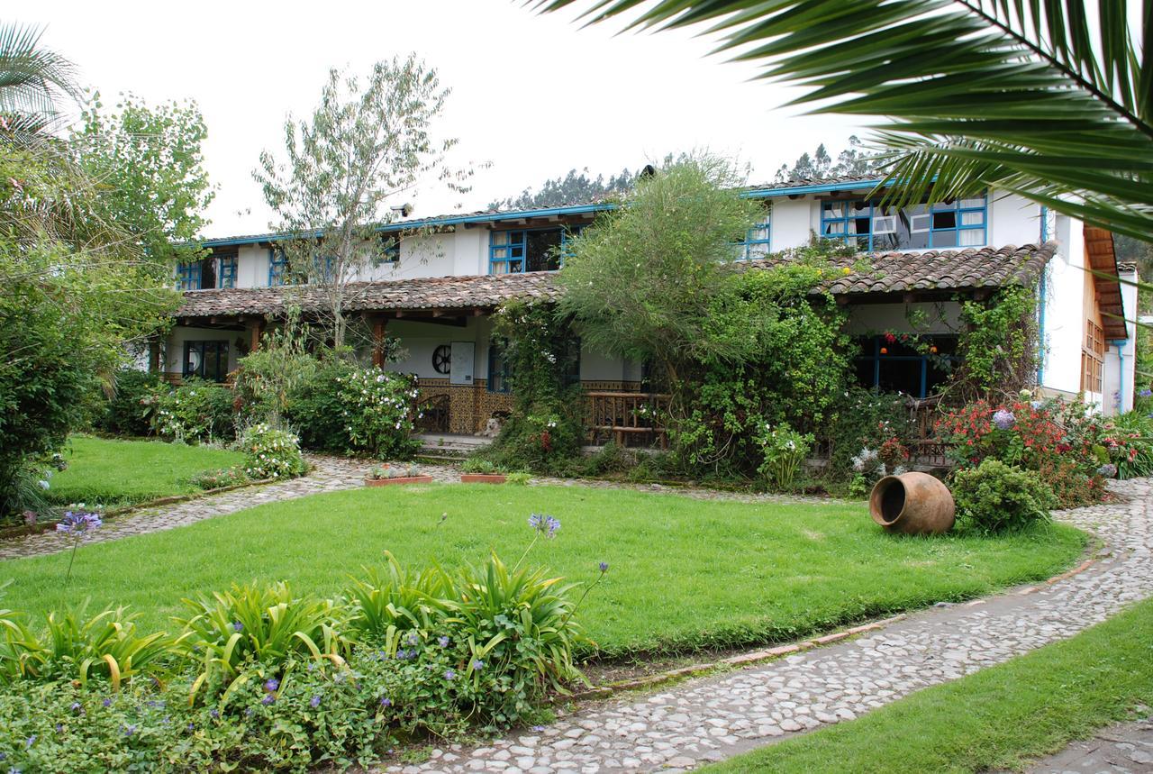Las Palmeras Inn Otavalo Exterior foto