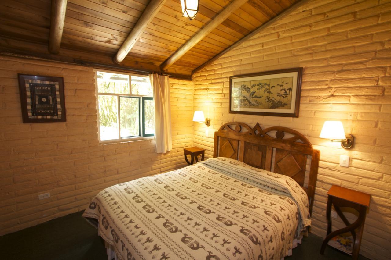 Las Palmeras Inn Otavalo Cameră foto